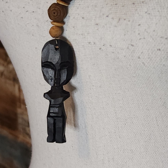 🌟 3 for $15 Deal! 🌟Wooden tiki man necklace with wood beads - Picture 3 of 5